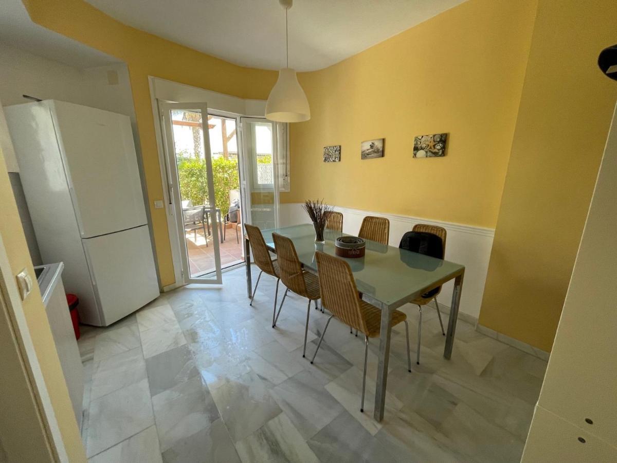 Hochwertiges Haus In Wunderschoener Golf Anlage Am Casa vacanze Rota